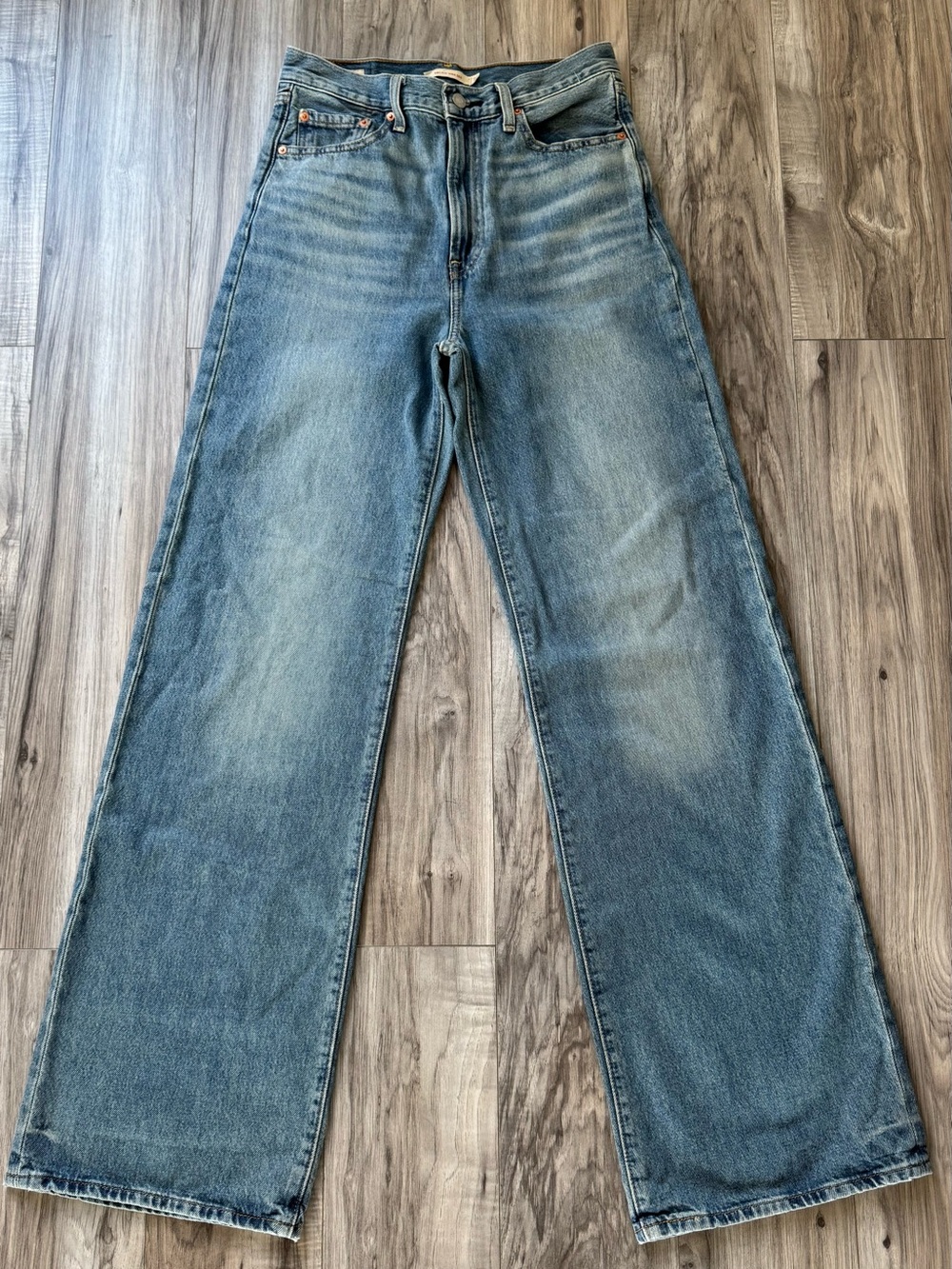 Levi's High Rise Wide Leg Jeans - 27x34